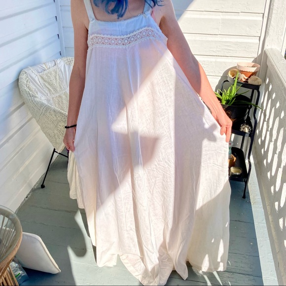 Cream linen vintage prairie sundress/nightgown - Picture 2 of 6